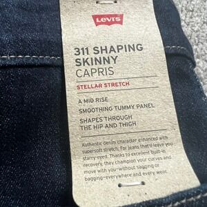 Levis 311 Shaping Skinny Capris Womens 31 Dark Wash Mid Rise Stellar Stretch
